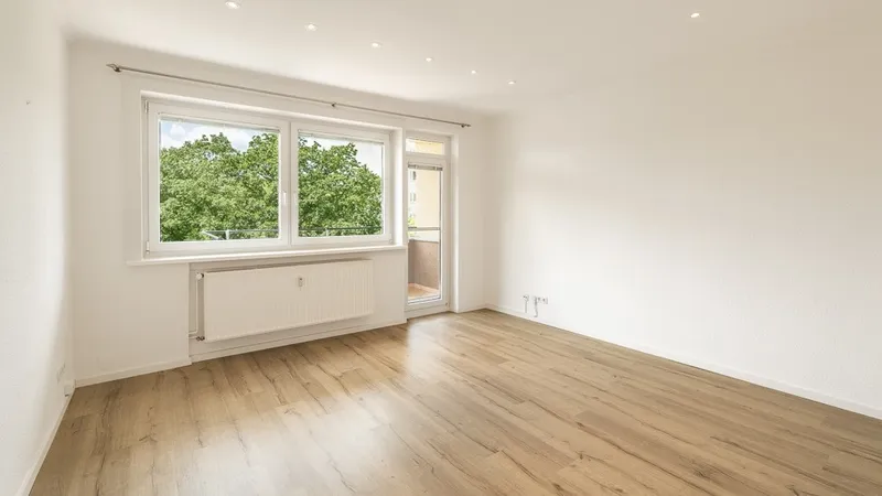 Ankommen, durchatmen, wohlfühlen – Ihr neues Zuhause mit Sonnenbalkon und Wohlfühlcharakter — photo 1